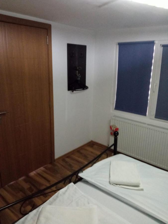 ホテルCasa Iuliana Subcetate  エクステリア 写真
